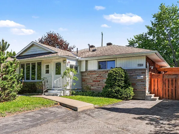 788 Dickens Ave, Ottawa, ON K1G 2X8