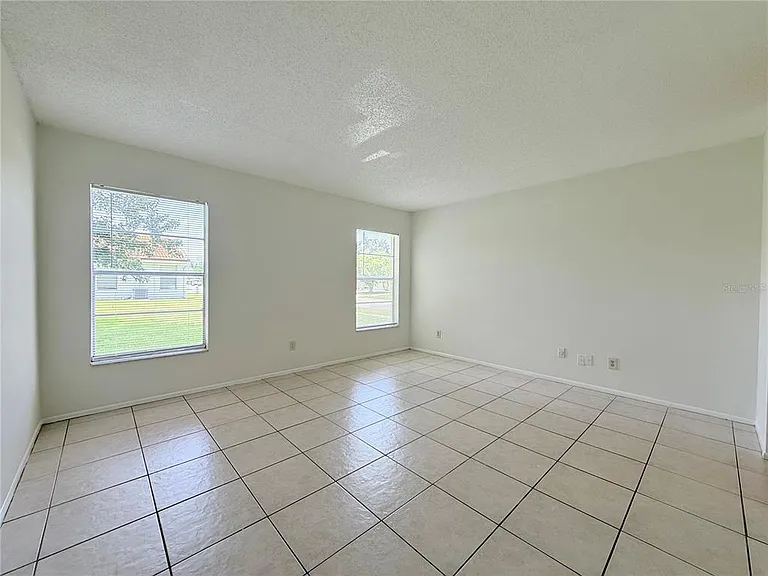 10122 Mason Dixon Cir — Photo 16