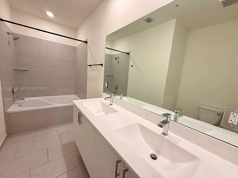 8001 NW 41st St #F-305 — Photo 13