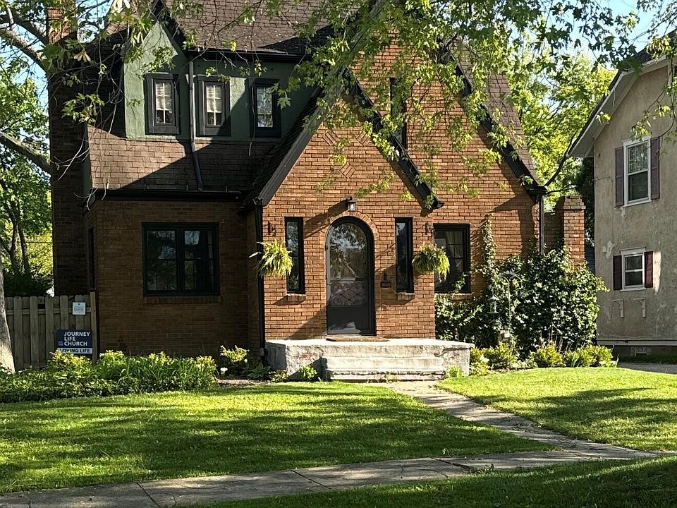 1st image of 1609 W Lenawee St