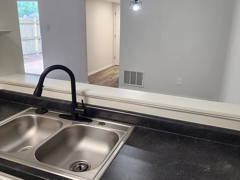 3644 N Mayfield Dr #1 — Photo 7