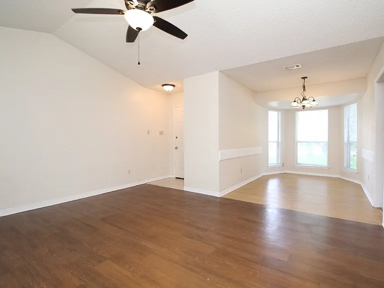 6201 Forest Pines Dr #D — Photo 5