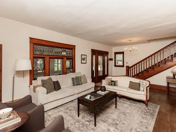 1643 York St, Des Moines, IA 50316