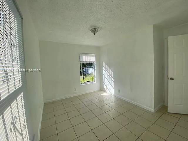 3929 NW 207th Ln — Photo 11