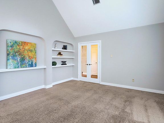 5th image of 3830 Village Oaks Dr