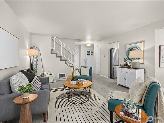 4th image of 7823 196th Street SW #A