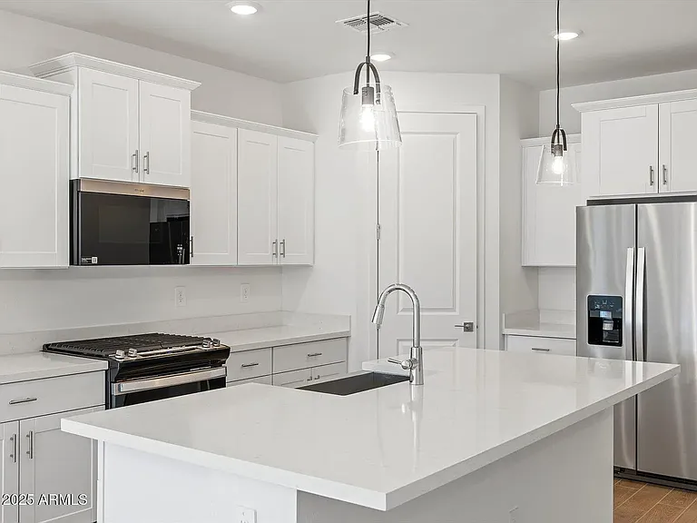 4210 W Yolanda Ln — Photo 6