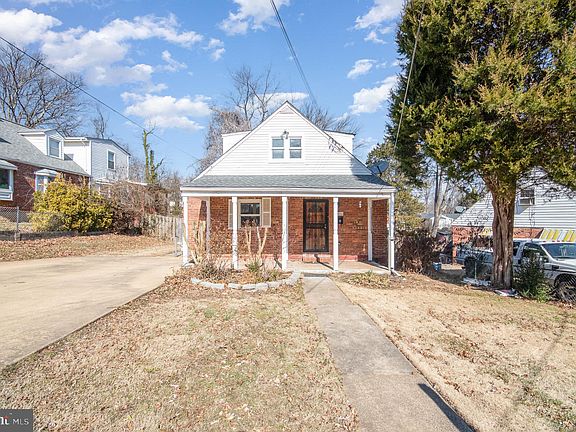 4th image of 7214 Tyler Ave