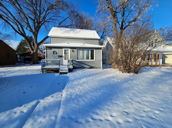 1329 14th St S, Fargo, ND 58103