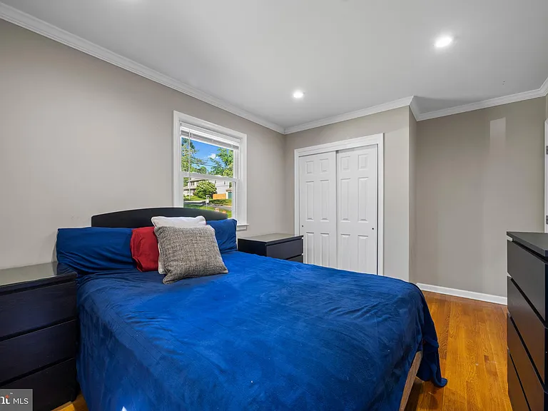 1216 Haines Ave — Photo 15