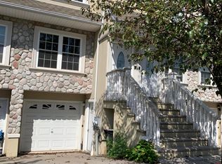 194 Dartmouth Loop, Staten Island, NY 10306