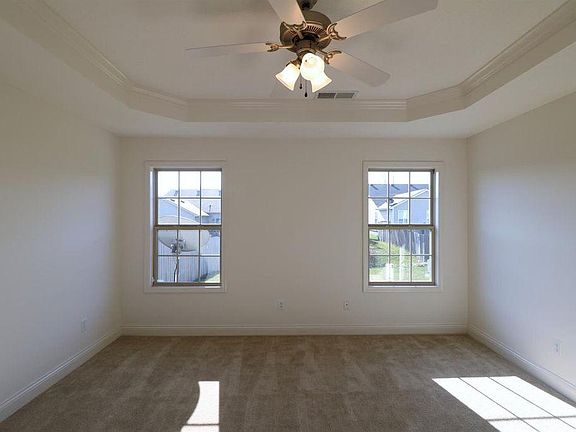 4th image of 2457 Rockaway Pl