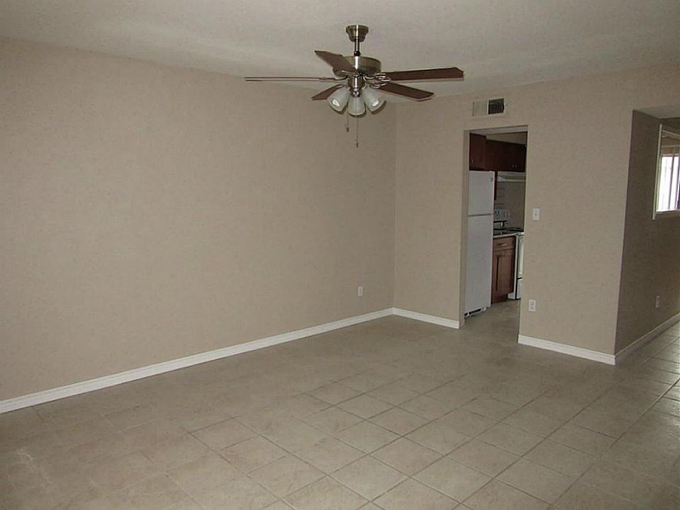 1st image of 6202 Skyline Dr APT 24