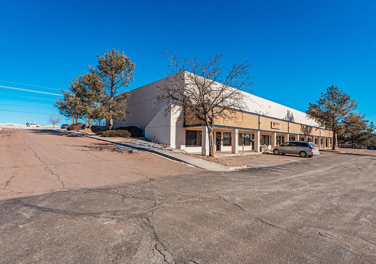 Commercial Space Available! — Photo 4