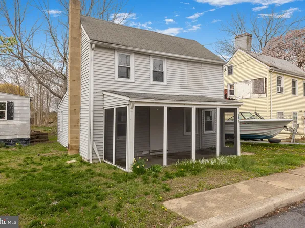 141 Front St, Leipsic, DE 19901