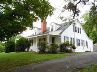 2501 E Oakland Ave, Johnson City, TN 37601