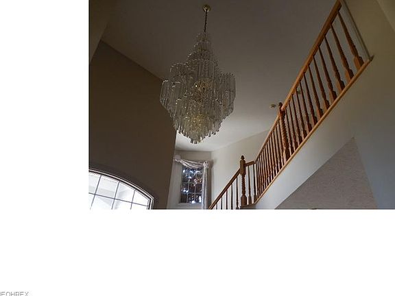 3rd image of 50 W Orange Hill Cir