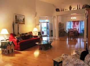 2300 Waterbury Pond Ct, Springfield, IL 62712