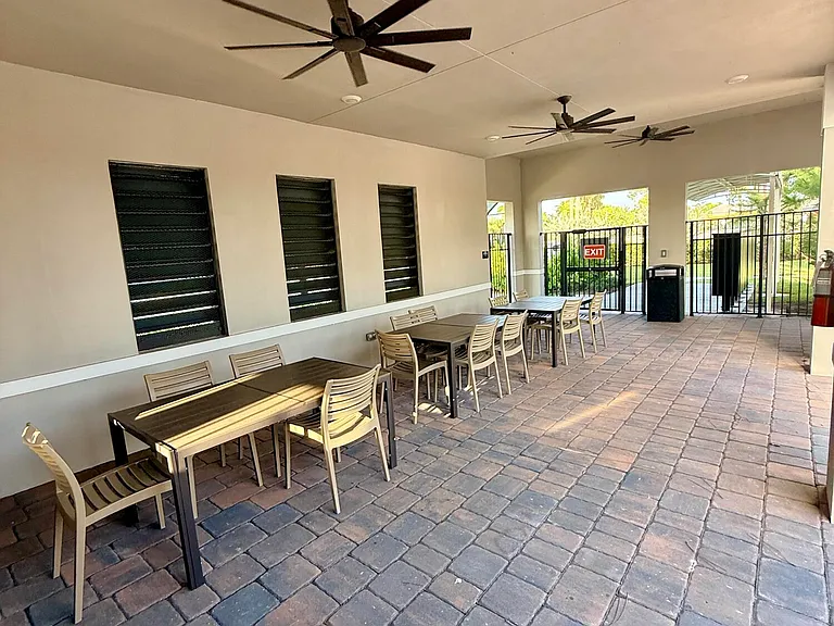 147 Lakeside Landing Ct — Photo 33