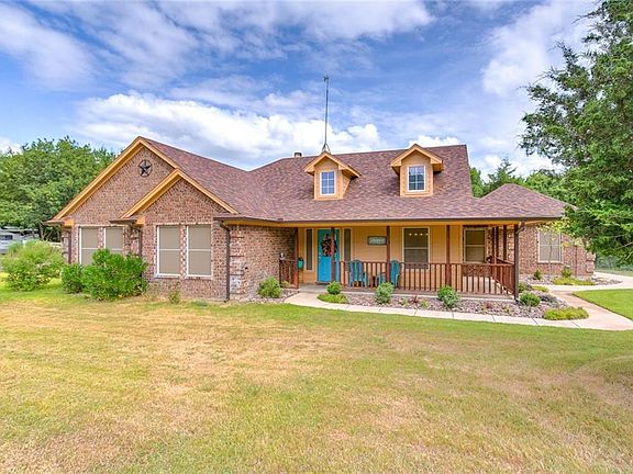 2nd image of 329 Miramar Cir