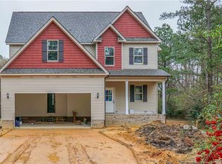 2206 Colgate Dr, Fayetteville, NC 28304