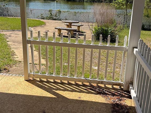 5th image of 2625 Franciscan Dr