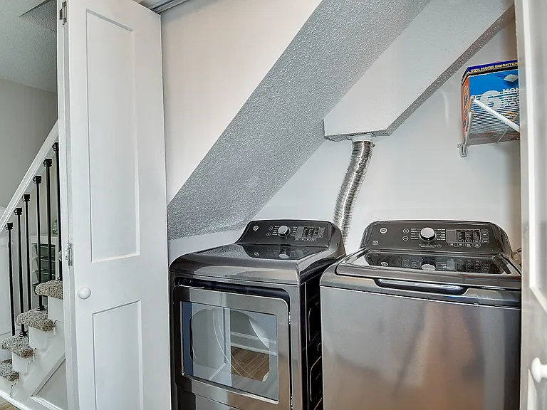 770 Spence Cir — Photo 22