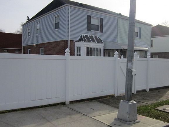 3rd image of 11483 228th St