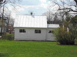 417 N Maple St, Winchester, IN 47394