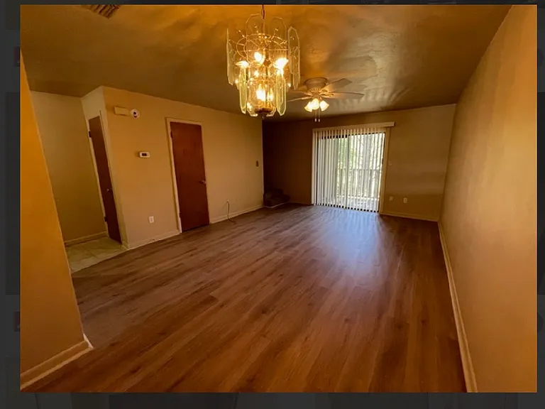 3025 NW 79th Ct — Photo 4