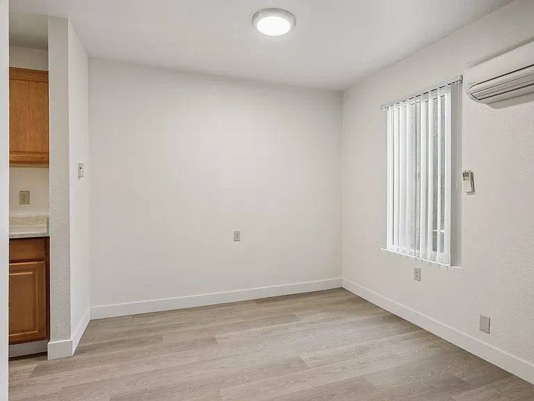 2950 Portage Bay — Photo 49