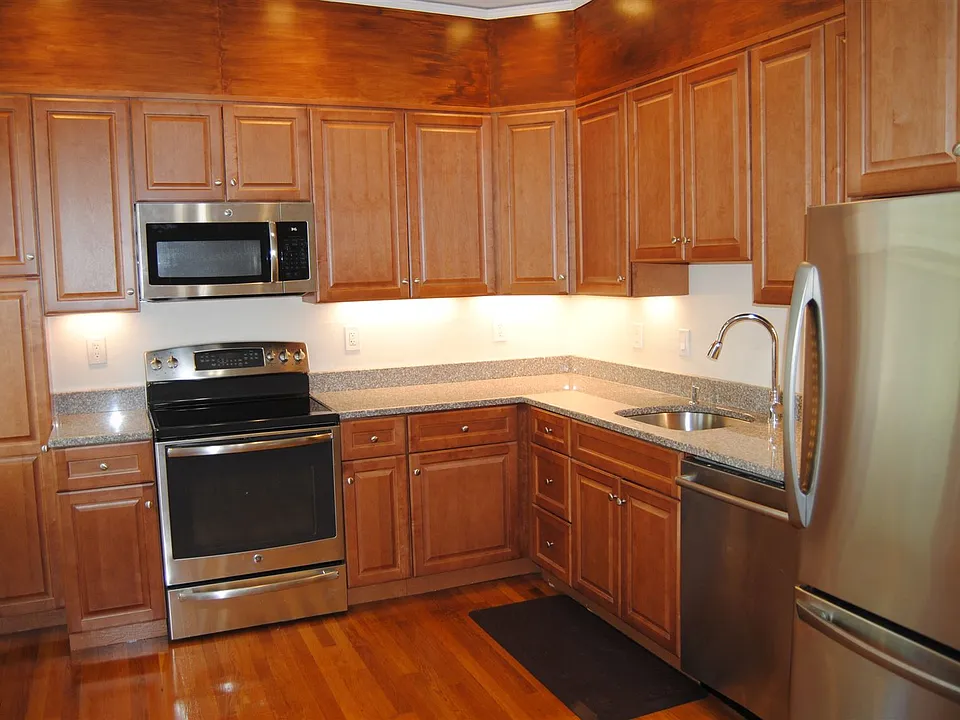 Kitchen full view
