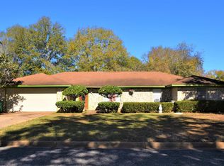 133 Stewart St, Palestine, TX 75803