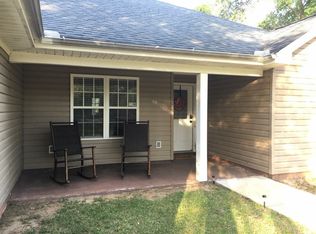 4103 Yarmouth Ave, Chipley, FL 32428