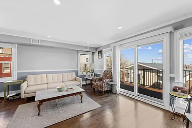 206-208 Ogden Avenue, #202