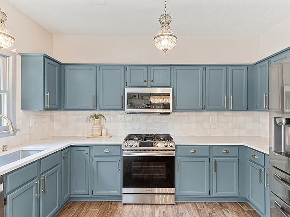 4th image of 8660 Cedar Trails Dr