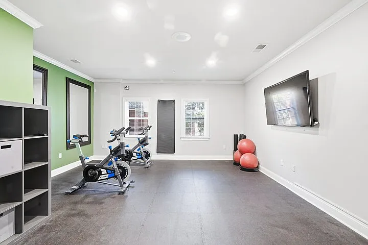 The Glen at Alexander Apartments — Photo 23