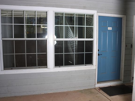 3rd image of 4907 Hollenden Dr APT 106