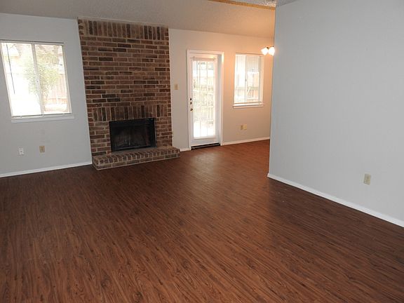 3rd image of 4500 Dorsett Oaks Cir #A