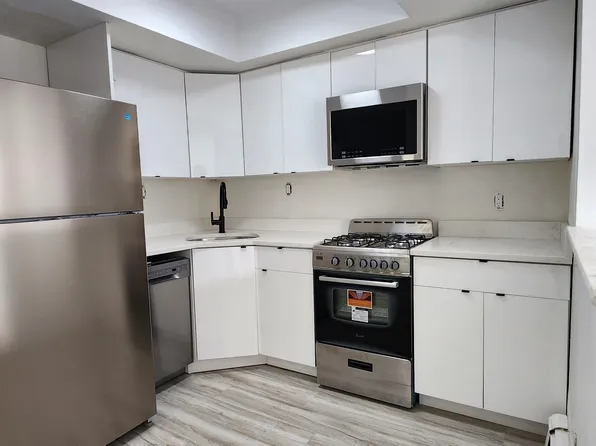 4017 Hudson Avenue image 5 of 16