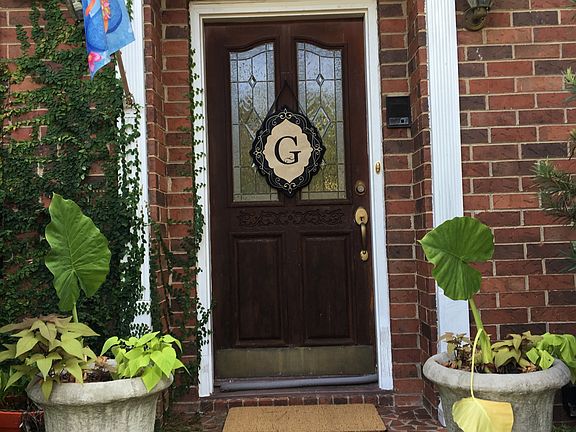 2nd image of 4213 Green Ivy Ln