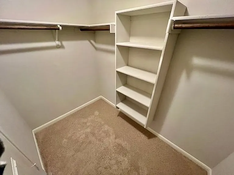 2277 Olive Hill Dr — Photo 20