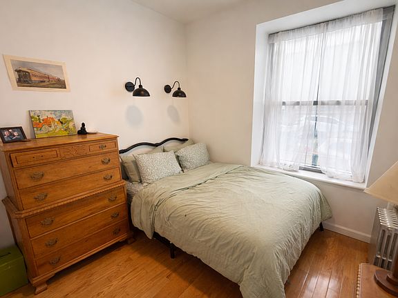 2nd image of 12 W 104th St APT 1E