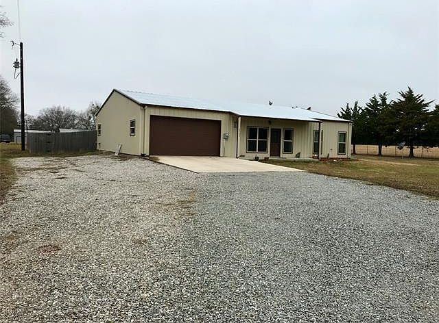 1st image of 1745 Calf Creek Ln