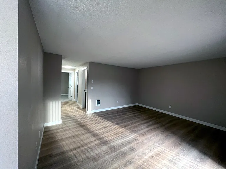706 Browning Ave S #4 — Photo 9
