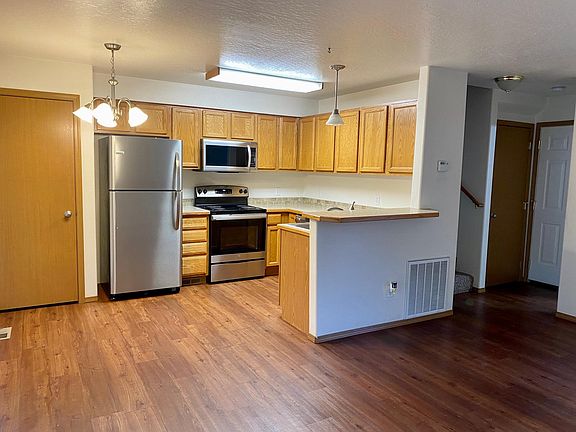 4th image of 2215 N Walnut St #A