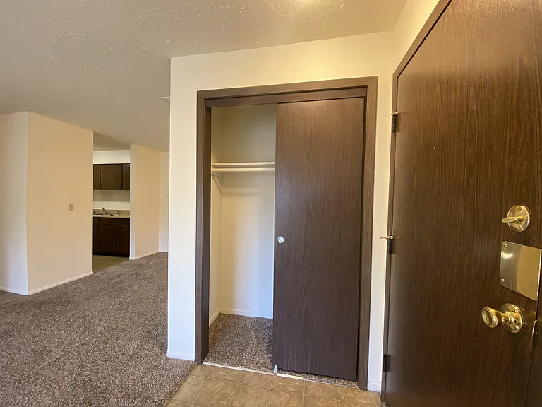 Kimberly Club Apartments — Photo 136