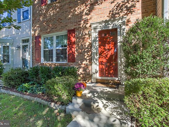 4th image of 721 Marianne Ln
