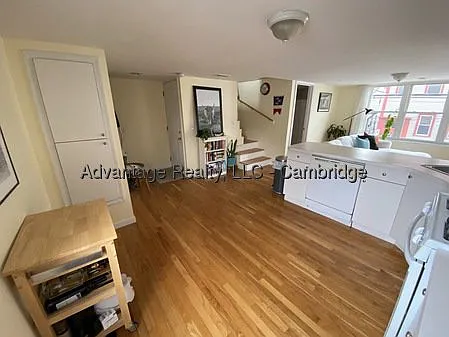 5th St — Photo 3