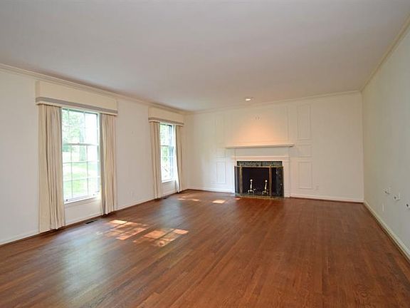 4th image of 5475 Graydonmeadow Ln
